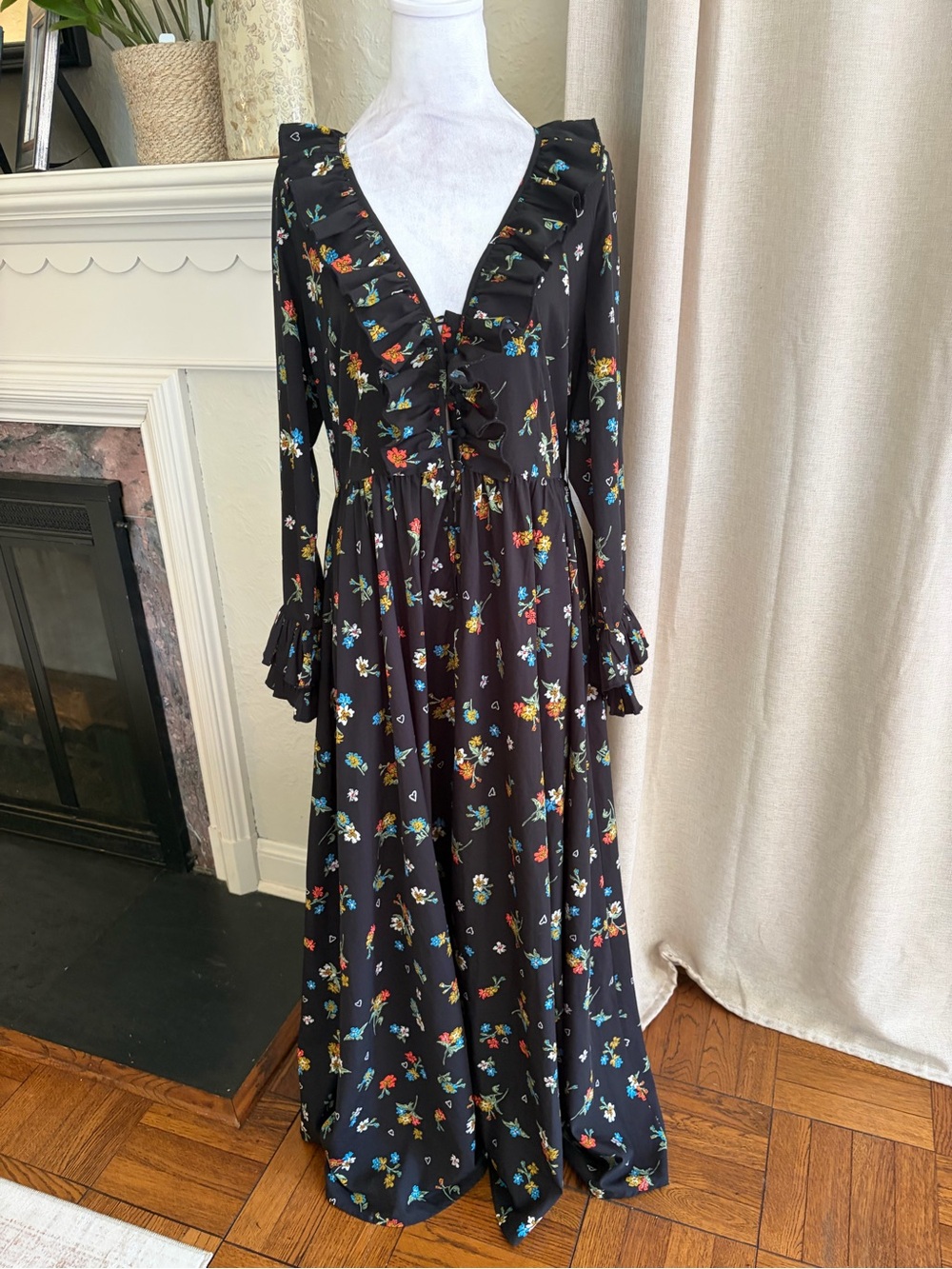 Mille International Resort wear ruffle floral black dress woman’s